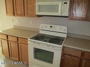 4th image of 15473 W Jefferson St