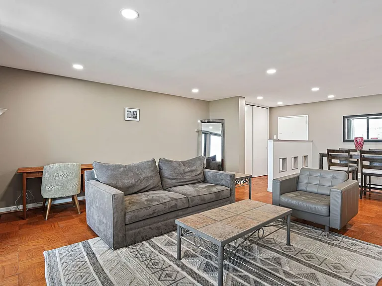 300 M St SW #806N — Photo 3