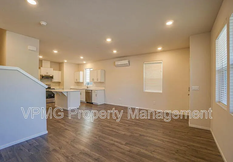 2620 NE 117th Pl — Photo 6