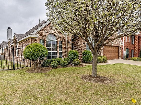3rd image of 8520 Saffron Dr