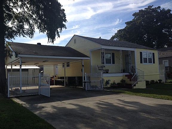 5th image of 214 Warrington Dr