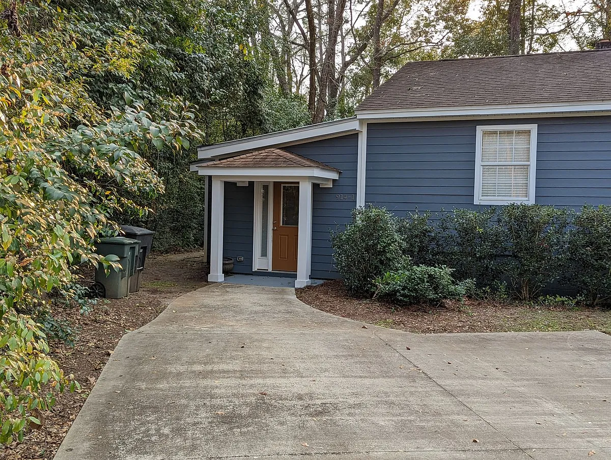Building Photo - 914 Hawthorne St #1