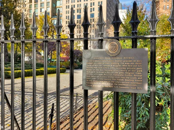 32 Gramercy Park South image 16 of 17