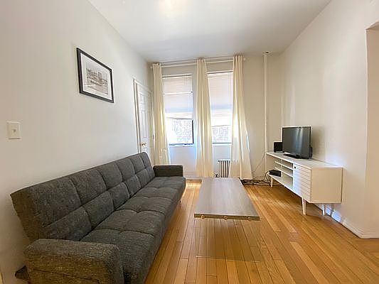 1st image of 156 E 117th St #2E