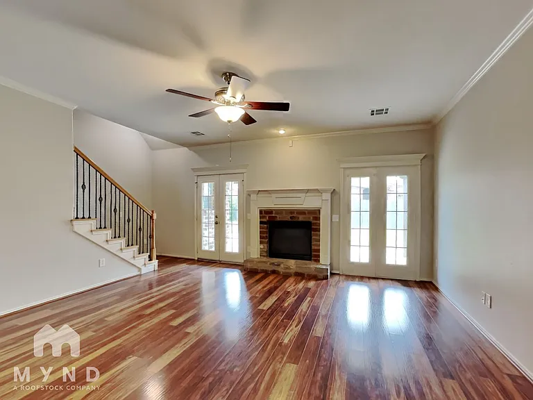 20370 E 49th St S — Photo 4