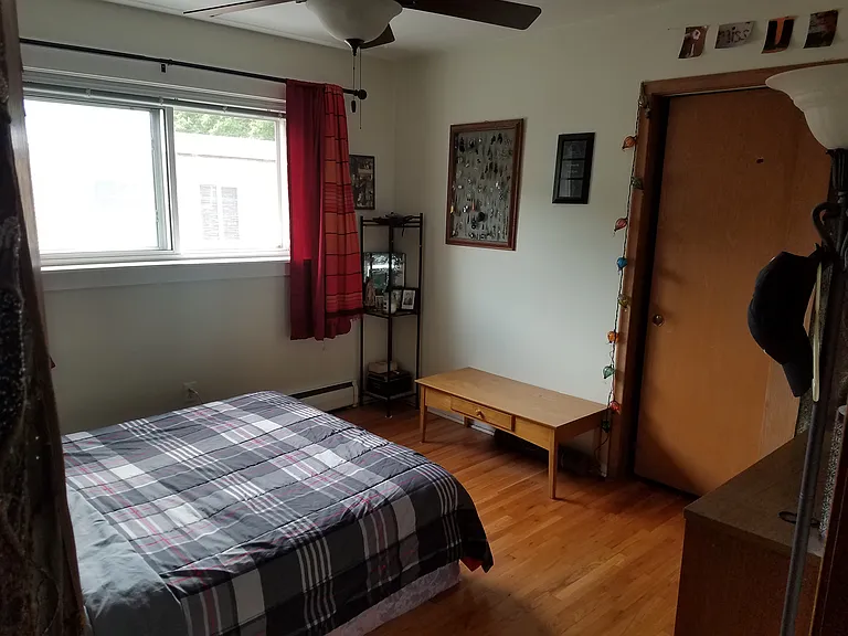 630 4th Ave SE #10 — Photo 7