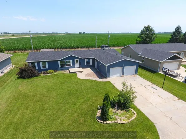407 Sycamore St, Cairo, NE 68824