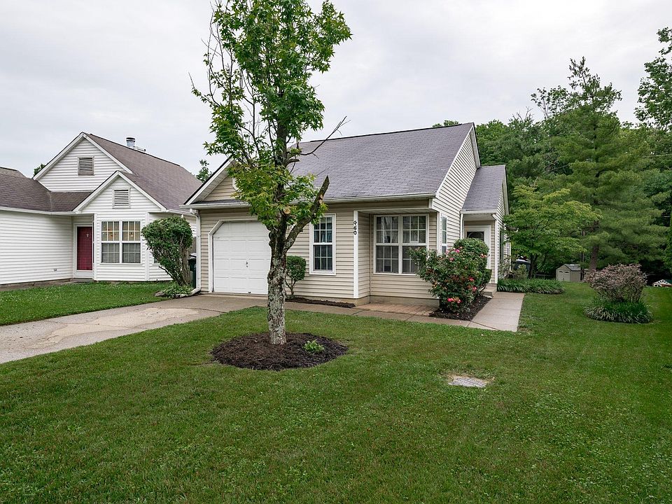 1st image of 460 Chelsea Woods Dr