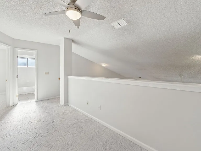 2406 Pirates Bay Dr — Photo 30
