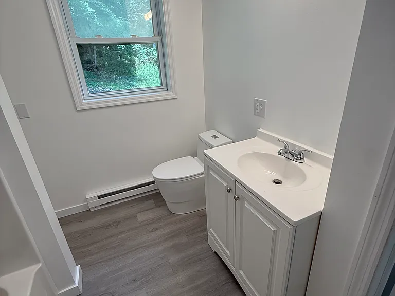 10 Youngman Ave — Photo 9