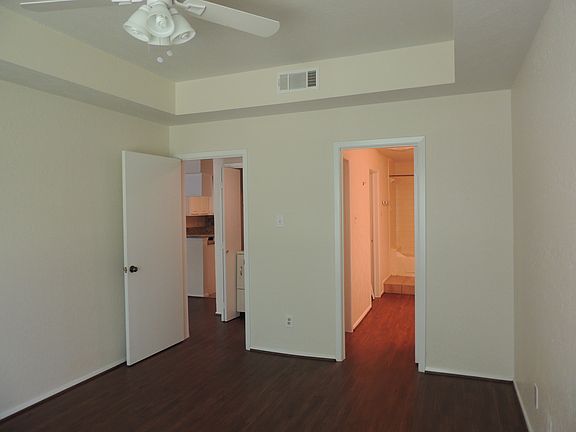2nd image of 3140 Devonshire Dr APT 237