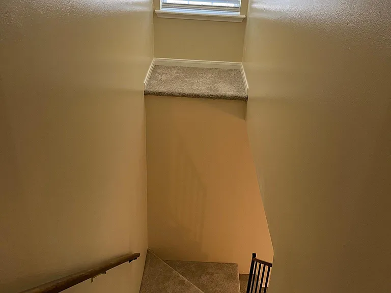 1153 Heather Ln #C — Photo 2