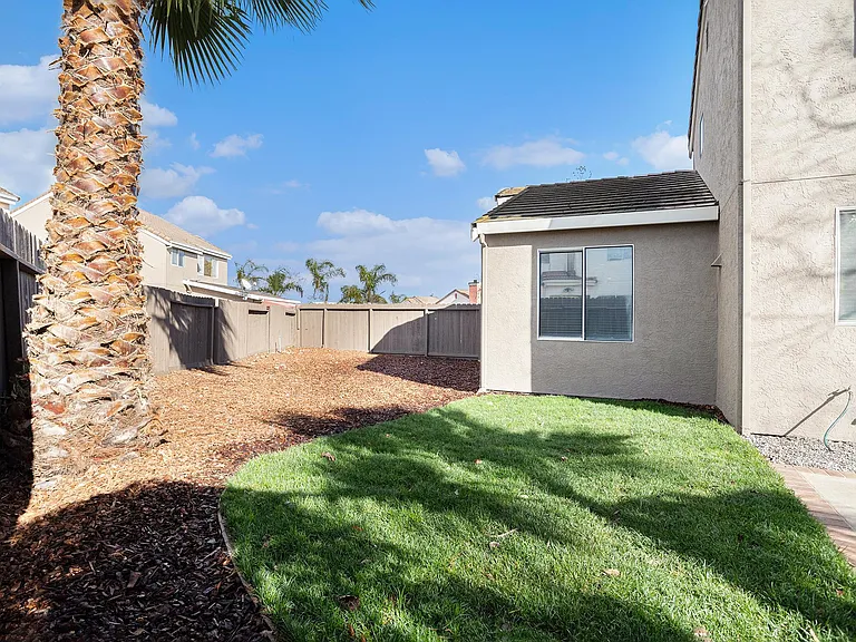 420 Beaulieu Ln — Photo 21