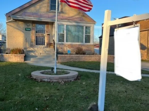 2225 Terry Ln W, Broadview, IL 60155