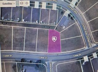 576 Cedar Dr, Lake City, MN 55041