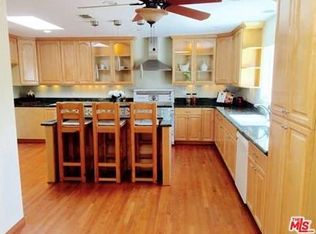 16732 Magnolia Blvd, Encino, CA 91436