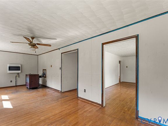 5th image of 2048 Haskin Rd