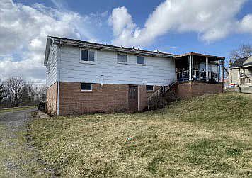 4th image of 334 Ward Dr