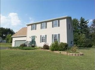 36 Rivers Edge Dr, Morrisonville, NY 12962