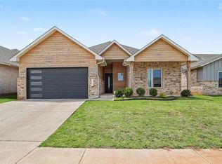 15817 Capri Ln, Edmond, OK 73013