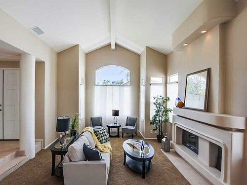5th image of 4938 Amador Dr