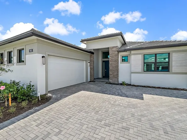 9513 Saint Germain Dr, Palm Beach Gardens, FL 33412