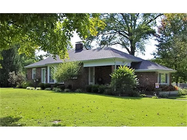 2 Western Dr photo 1