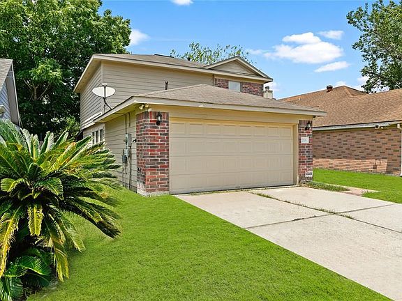 2nd image of 2106 Tomlinson Trail Dr
