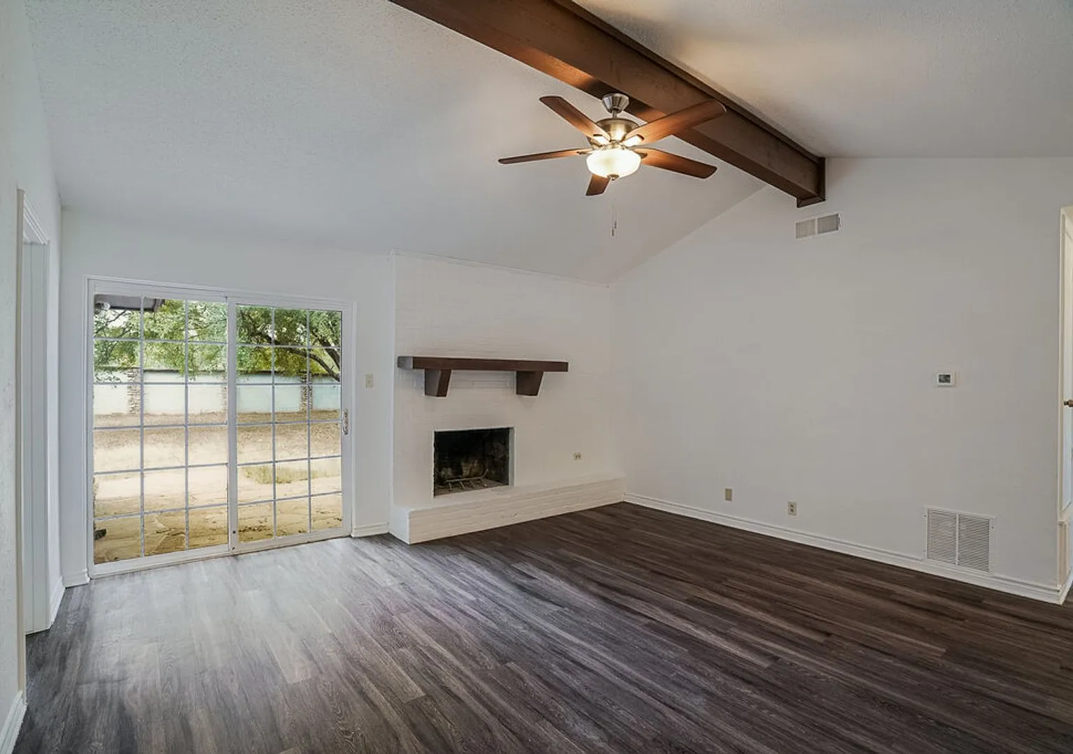 520 Buffalo Pass Round Rock, TX 78681 — Photo 4