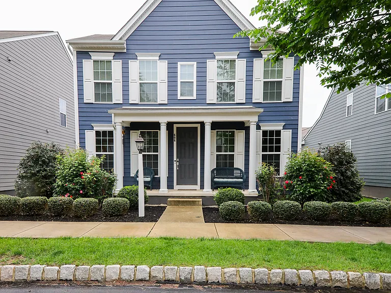 606 Line Rd — Photo 3