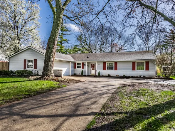7343 Harcourt Rd, Indianapolis, IN 46260