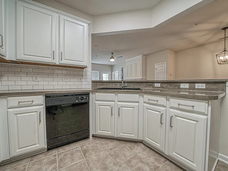 3246 Margellina Dr — Photo 29