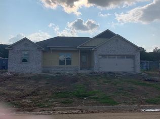 1002 Lindsey Ln, Russellville, AR 72801