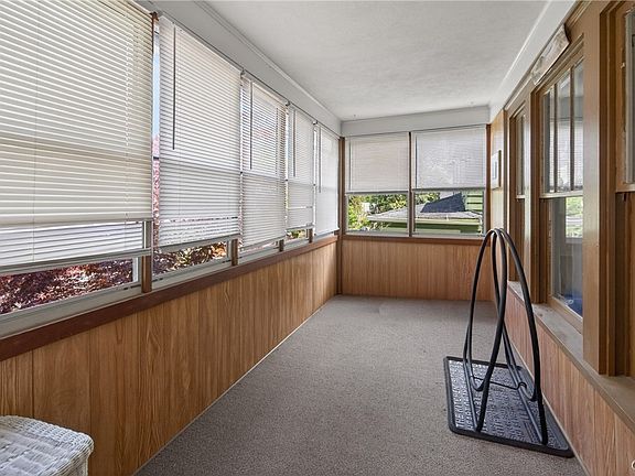 5th image of 207 Parkway Dr