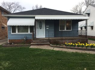 4102 Snow Rd, Parma, OH 44134