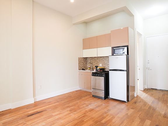 4th image of 37 Rogers Ave #4F