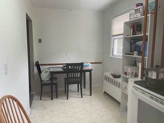 3rd image of 534 Stone Avenue # Second Floor