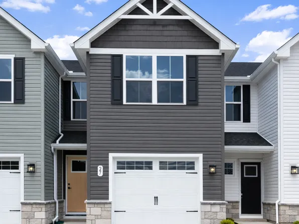 27 Pultz Blvd, Dayton, OH 45431