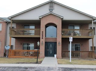 2396 Quarterback Ct UNIT 7, Ypsilanti, MI 48197