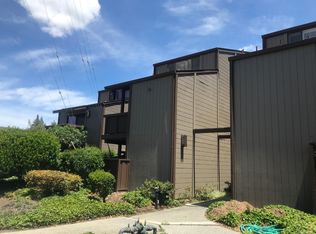 2040 W Middlefield Rd APT 6, Mountain View, CA 94043