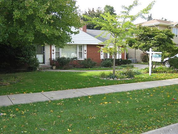 2nd image of 6207 W 89th Pl