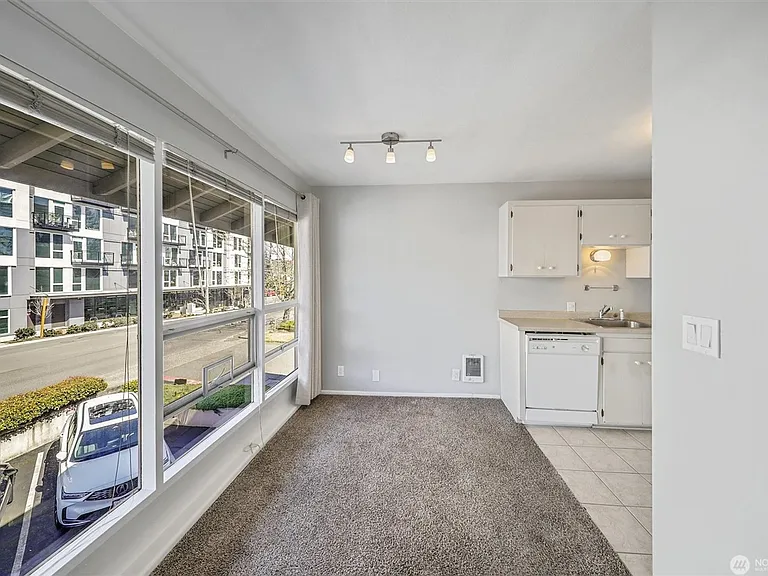 952 100th Ave NE #236 — Photo 5