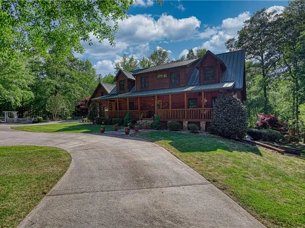 393 Edwards Rd, Oxford, GA 30054