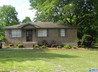 716 11th Pl, Pleasant Grove, AL 35127