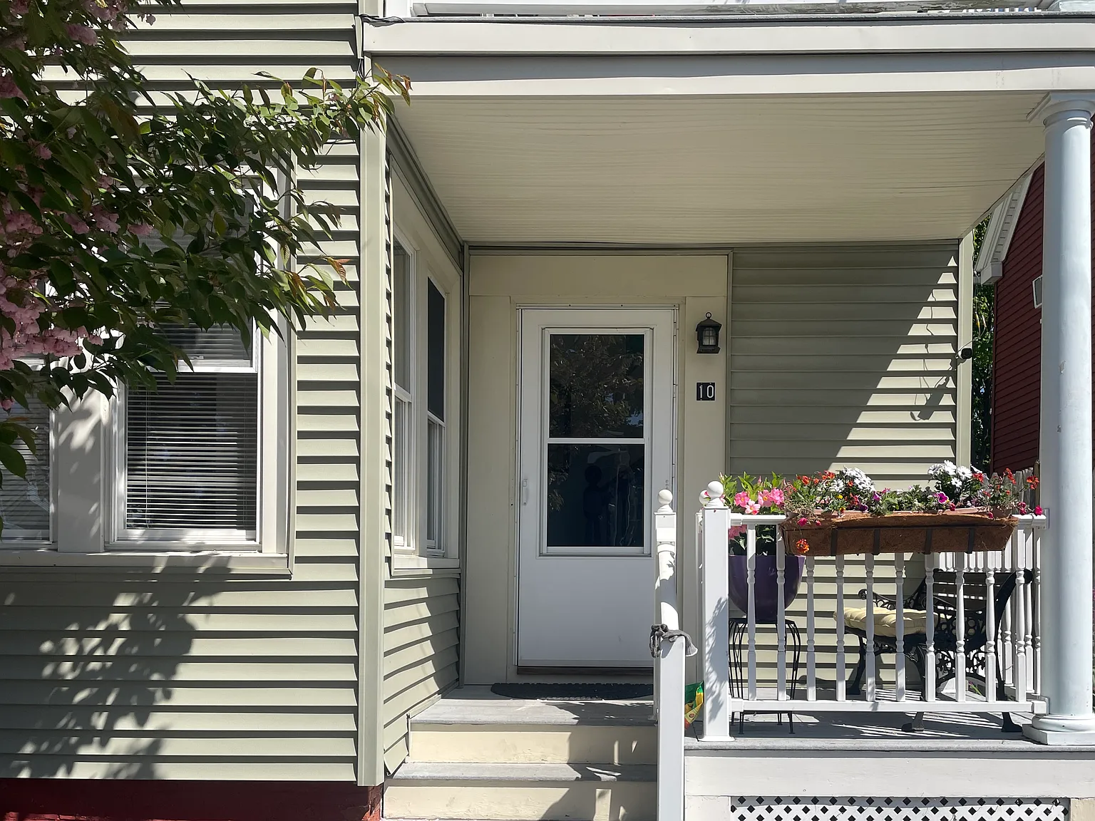 2 bed, 814 sqft, $2,100 — Photo 2