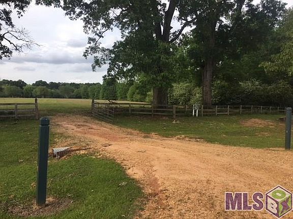 3rd image of Forest Hills Dr