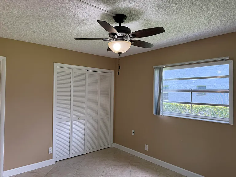 119 Burgundy Dr #C — Photo 13