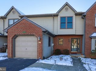 24 River Bend Park, Lancaster, PA 17602