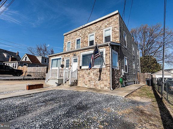 2nd image of 533 Southern Ave
