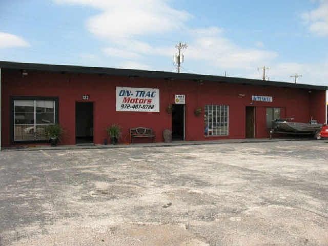 1st image of 213 Lavon Dr